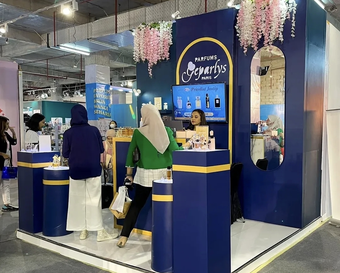 Sewa Booth Desain Spesial di Makassar
