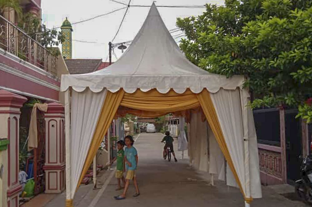 Sewa Tenda Sarnafil 3 x 3 m Semi-dekorasi