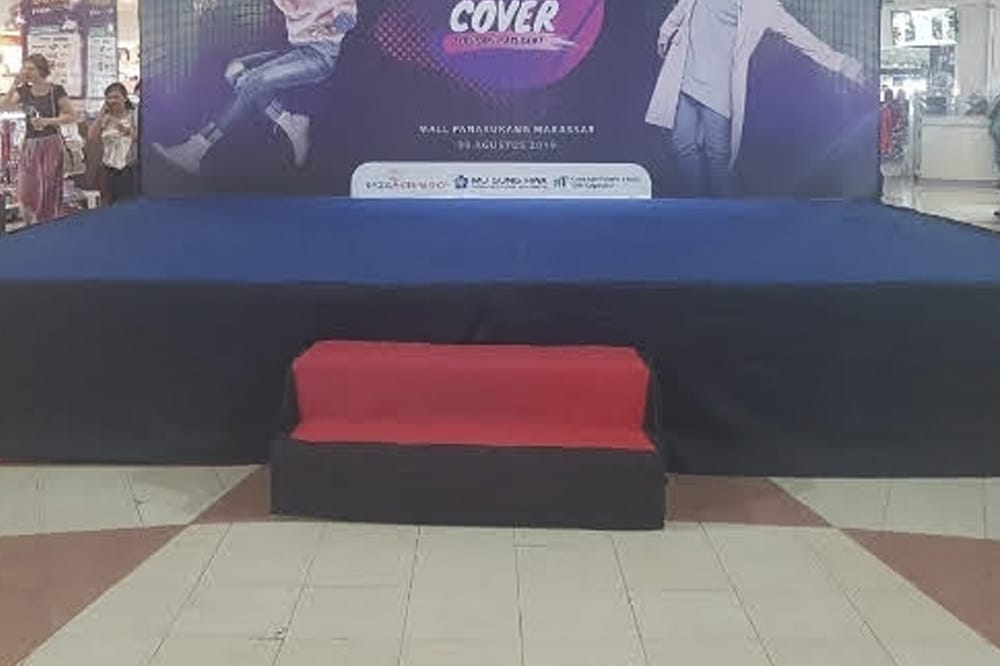 Sewa Panggung 30-60 cm Karpet