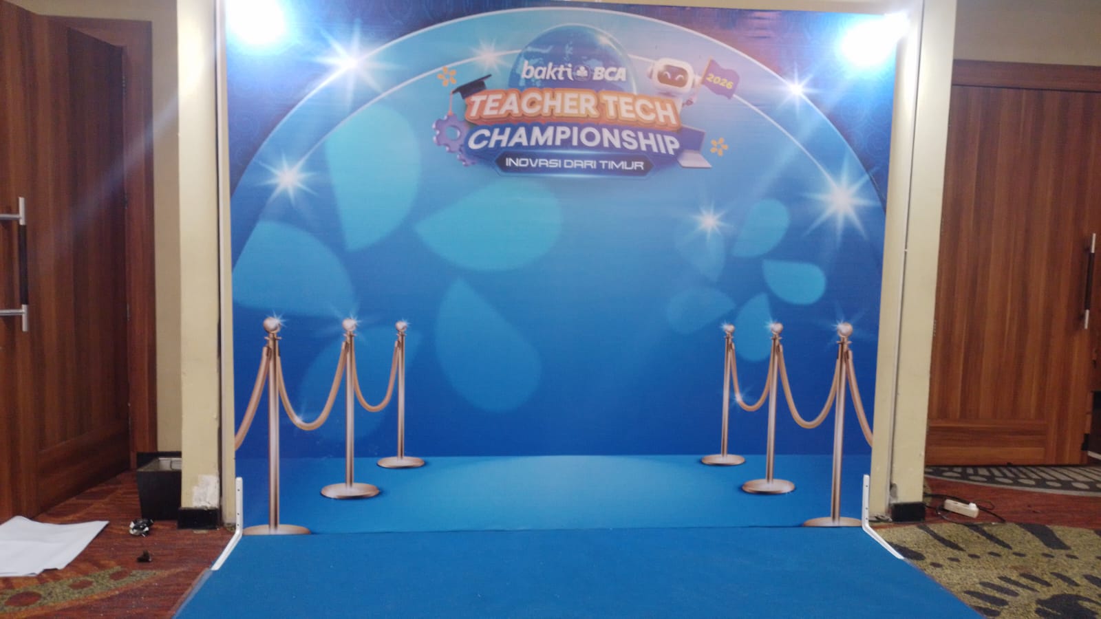 Sewa Photobooth ukuran 2,5x3 meter Makassar