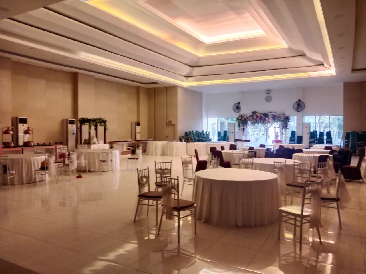 Sewa Paket Acara Kantor Indoor di Makassar